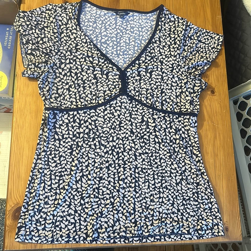 Stretchy cap sleeve blouse
